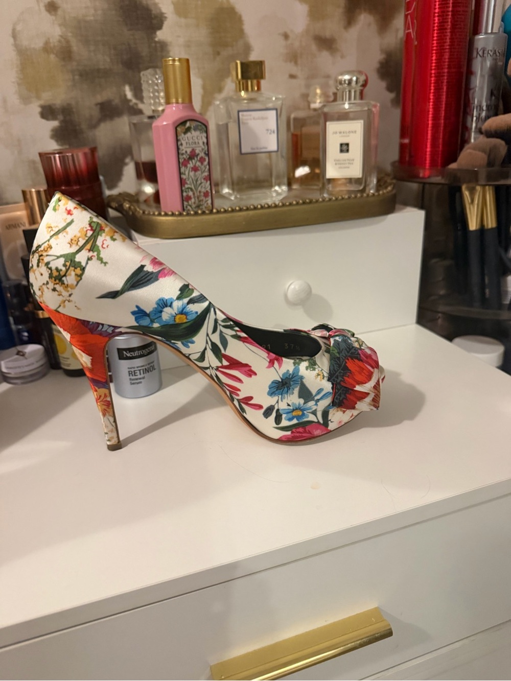 Dolce & Gabbana White Floral Peep-Toe Bow Heels - Picture 4 of 10